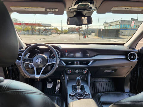 2019 Alfa Romeo Stelvio Sport