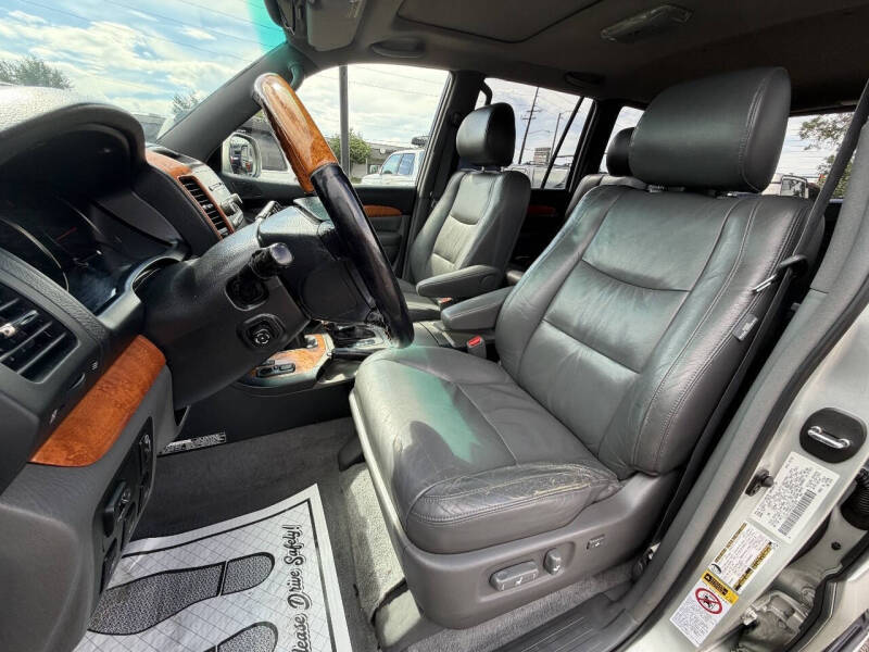 2004 Lexus GX 470