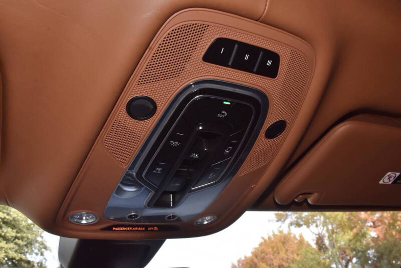 2020 Bentley Bentayga V8