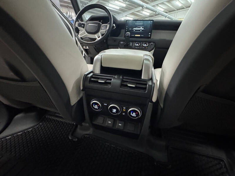 2023 Land Rover Defender 130 First Edition