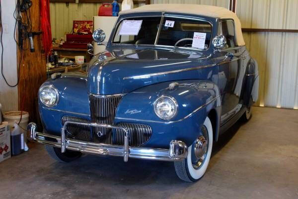 1941 Ford Super Deluxe