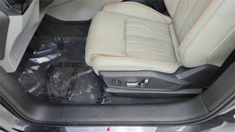 2024 Audi Q8 Sportback e-tron quattro Prestige S line