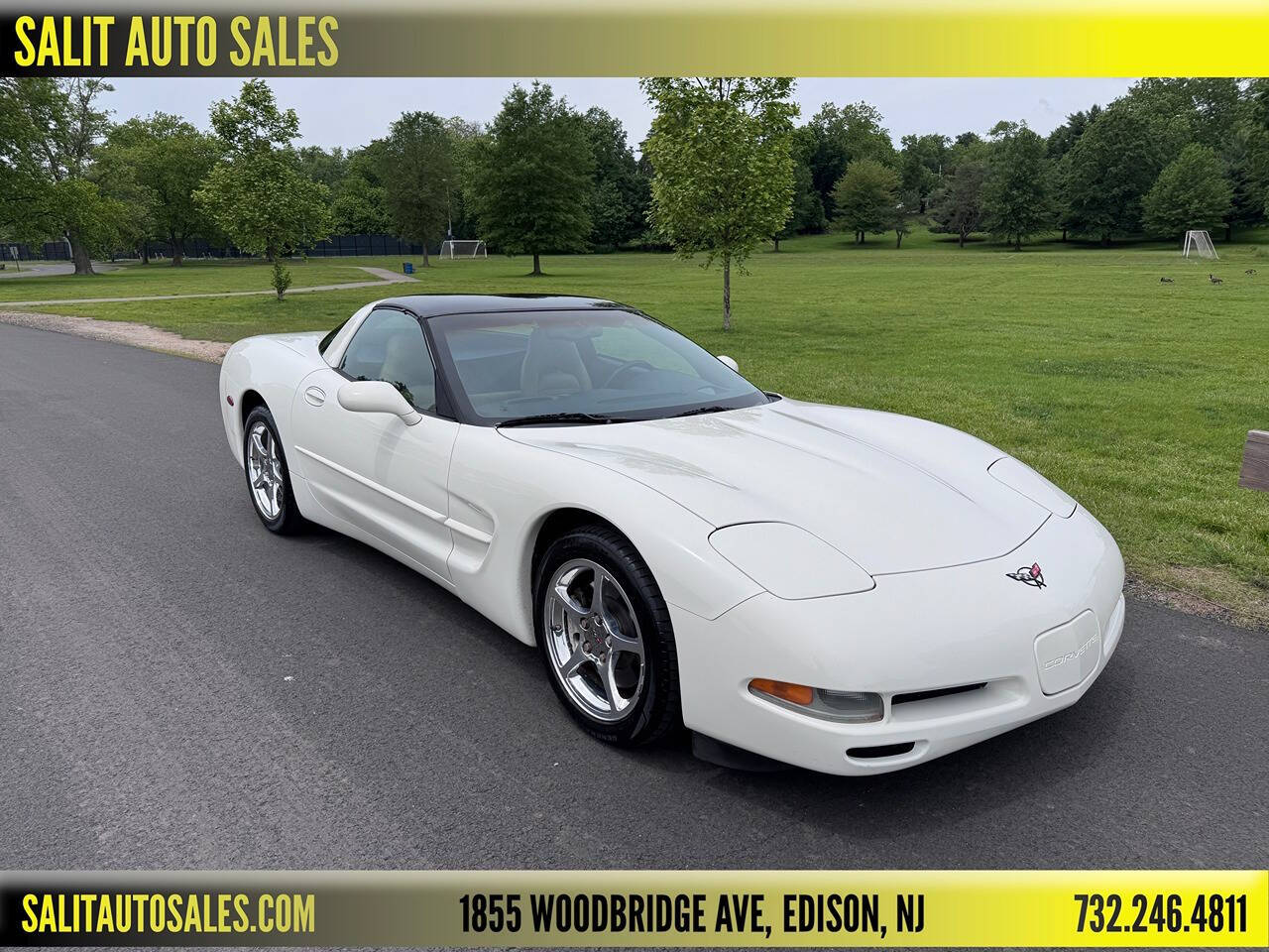 2001 Chevrolet Corvette 1
