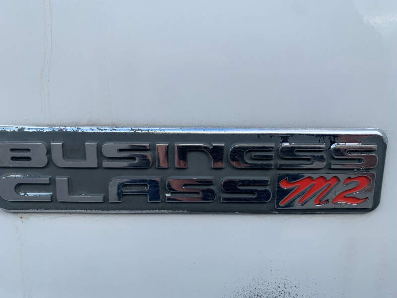 2012 Freightliner M2 106