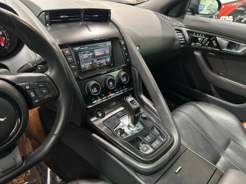 2017 Jaguar F-TYPE Premium