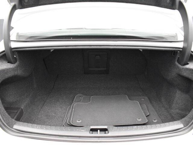 2024 Volvo S60 B5 Core Dark Theme