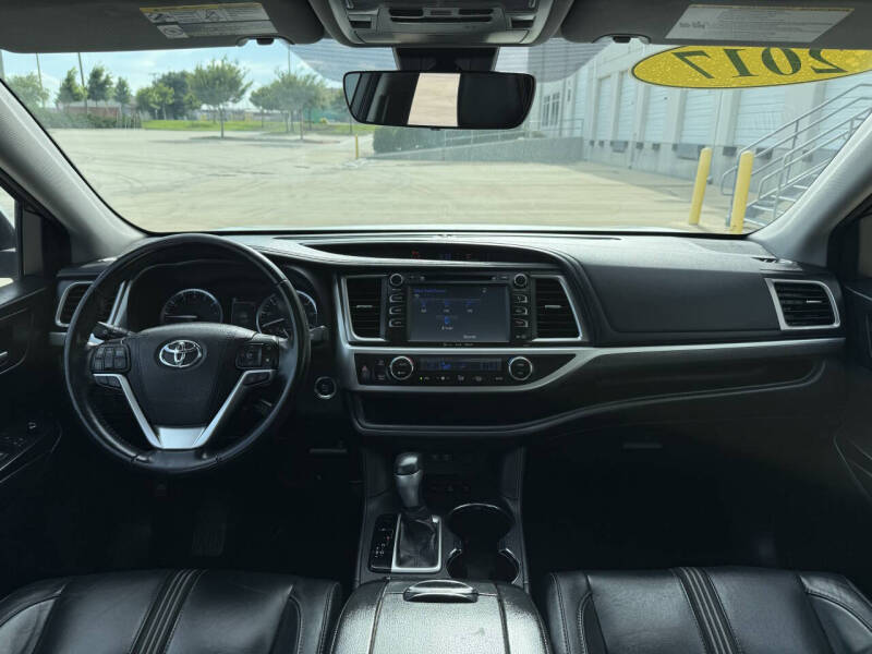 2017 Toyota Highlander