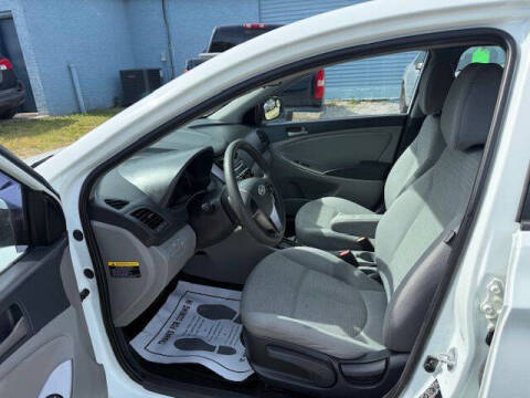 2015 Hyundai Accent GS