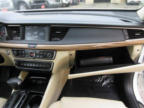 2019 Kia Cadenza Premium