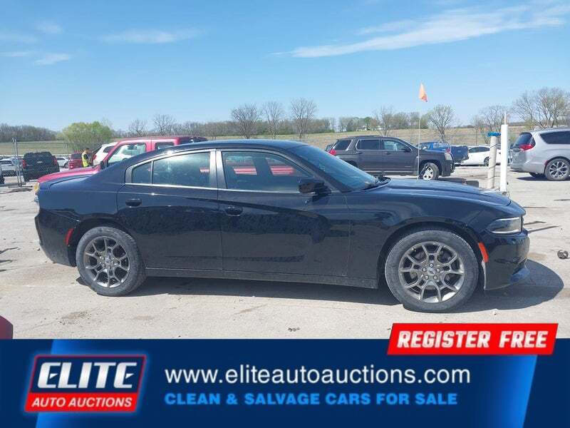 2017 Dodge Charger SXT
