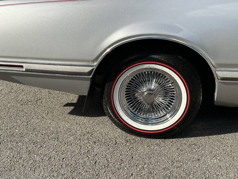 1975 Ford Thunderbird