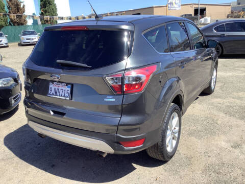 2017 Ford Escape SE