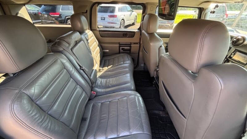 2004 HUMMER H2