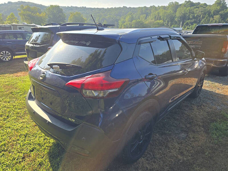 2020 Nissan Kicks SR