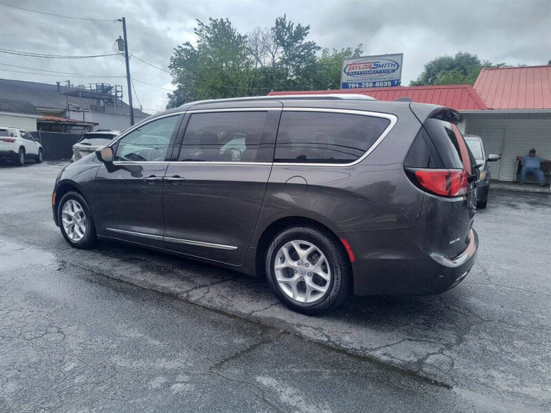 2018 Chrysler Pacifica Touring L Plus