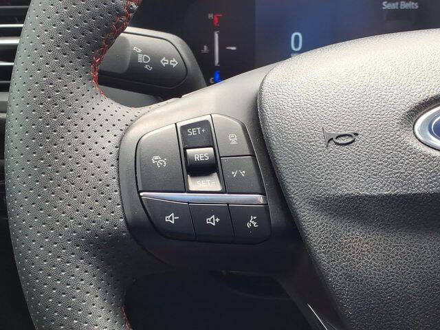 2025 Ford Escape Hybrid ST-Line Select