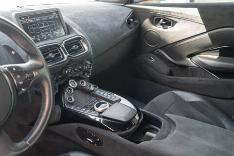 2021 Aston Martin Vantage