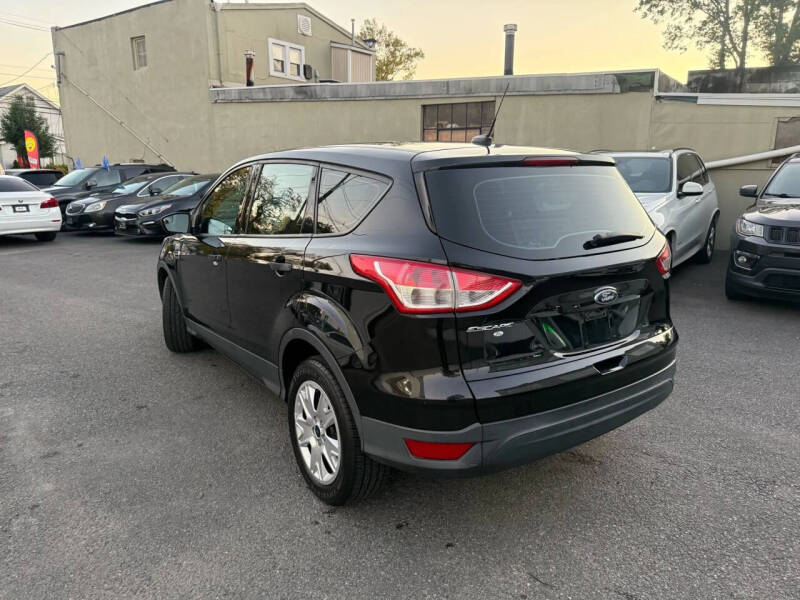 2014 Ford Escape S