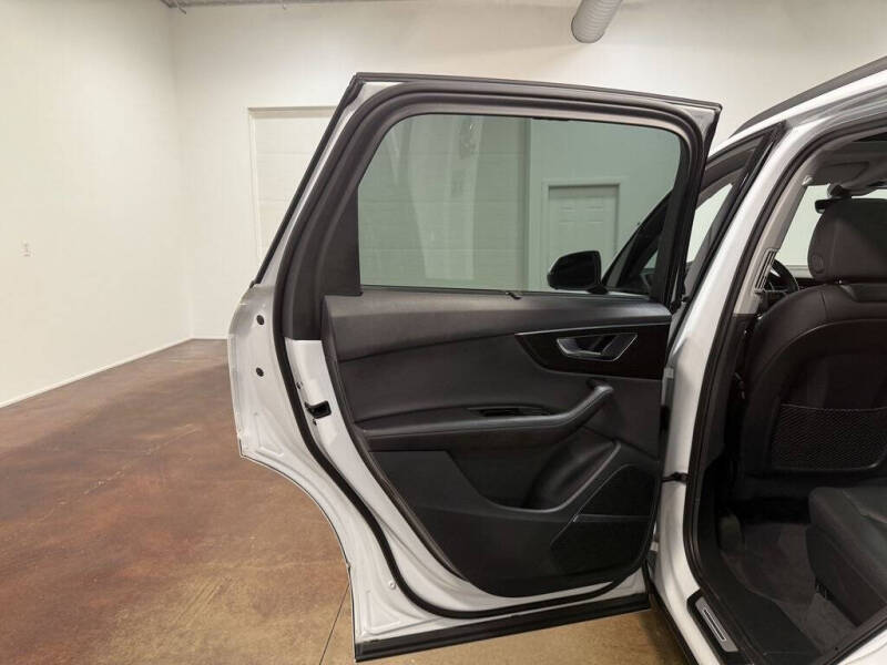 2023 Audi Q7 quattro Premium Plus 45 TFSI