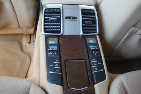 2012 Porsche Panamera