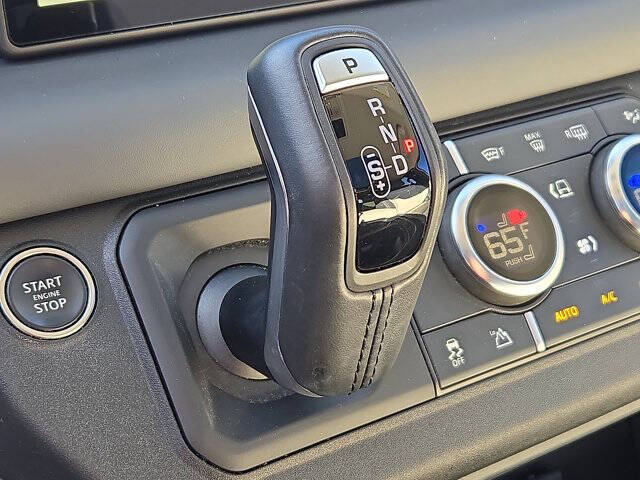 2024 Land Rover Defender 110 P400 X-Dynamic SE