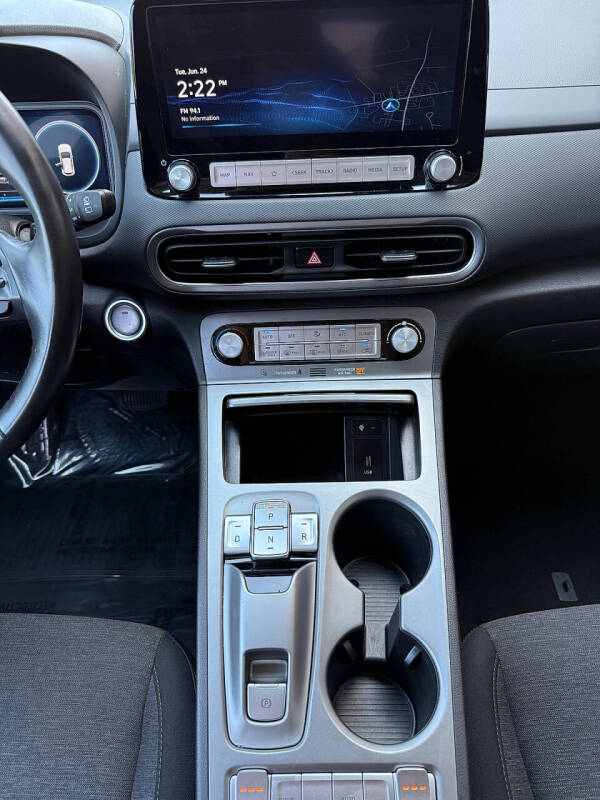 2023 Hyundai Kona Electric SEL