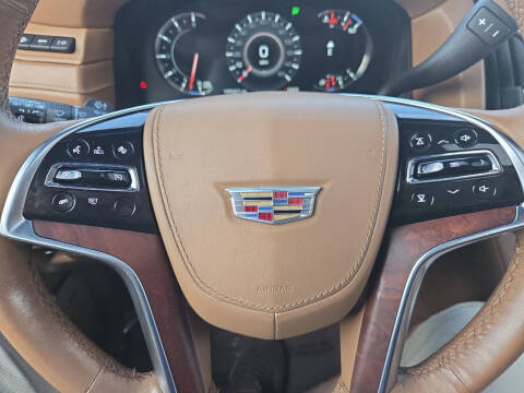 2017 Cadillac Escalade Platinum