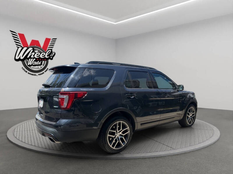 2017 Ford Explorer Sport