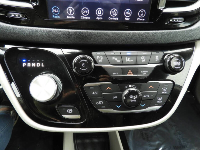 2019 Chrysler Pacifica Touring L