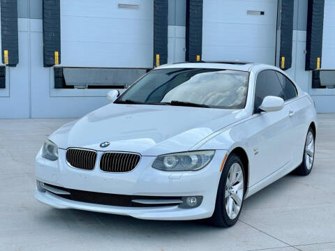2011 BMW 3 Series for sale at Clutch Motors in Lake Bluff IL
