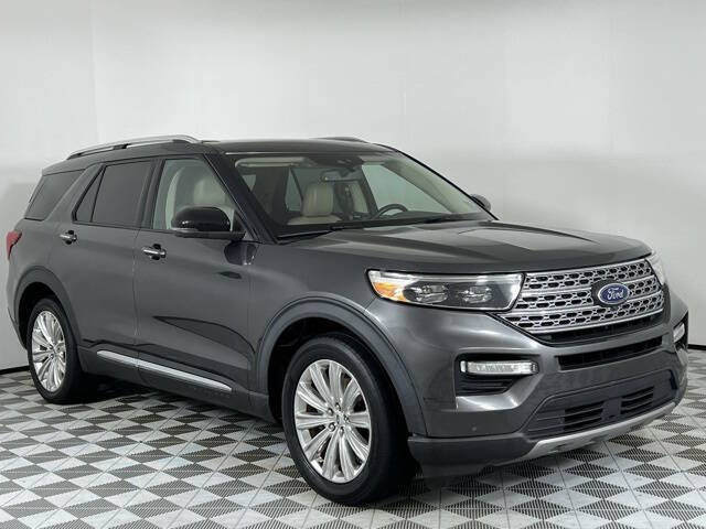 2020 Ford Explorer Limited's photo