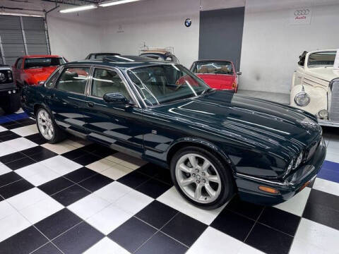 2001 Jaguar XJR