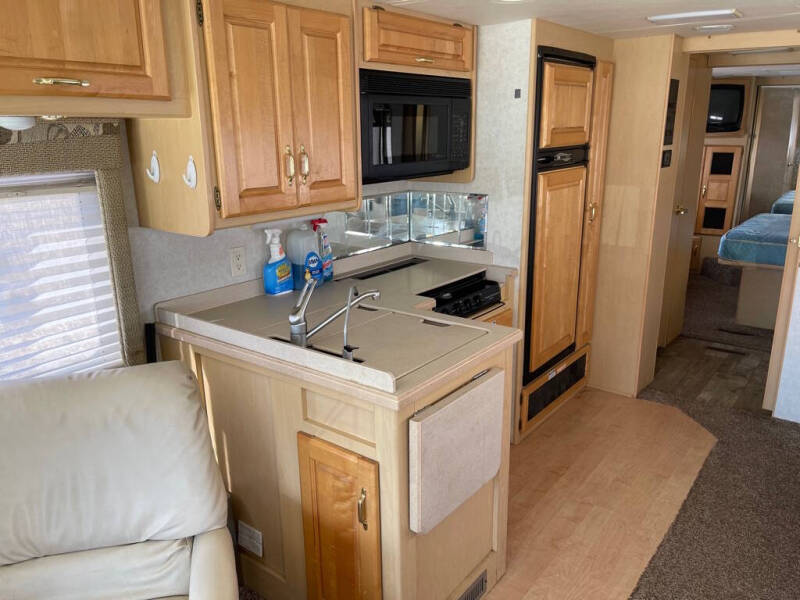 2003 ROADMASTER RAIL MONOCOQUE