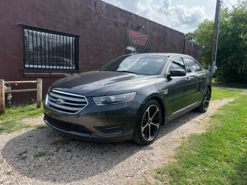 2015 Ford Taurus SEL