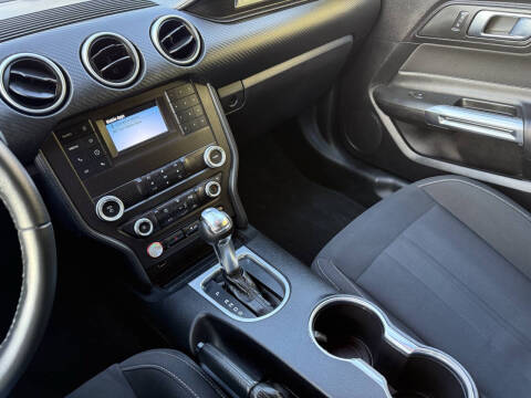 2019 Ford Mustang EcoBoost