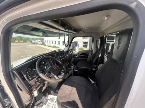 2020 Kenworth T880
