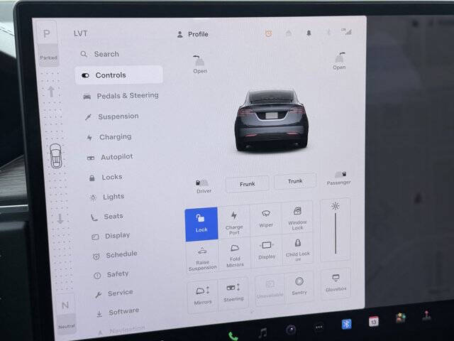 2023 Tesla Model X Standard Range