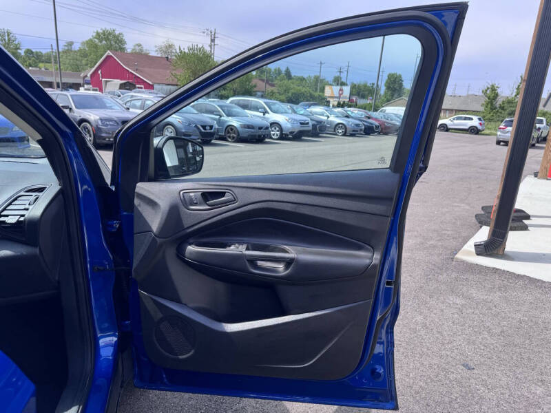 2019 Ford Escape S