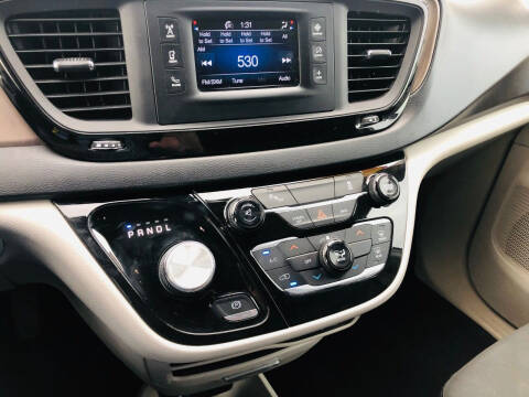 2017 Chrysler Pacifica Touring