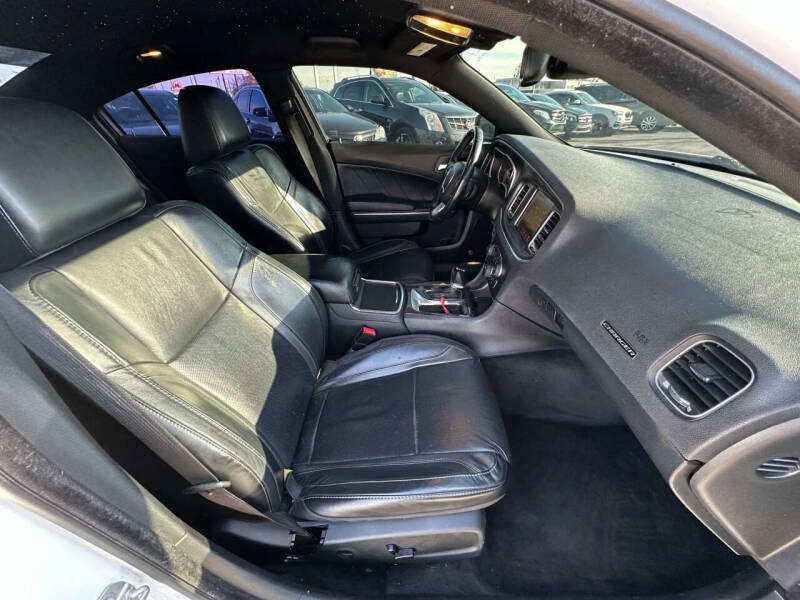 2015 Dodge Charger SXT