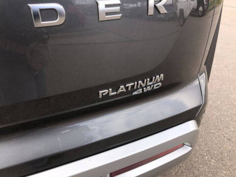2023 Nissan Pathfinder Platinum