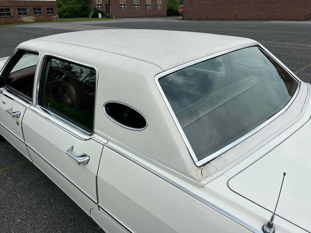 1976 Lincoln Continental 25