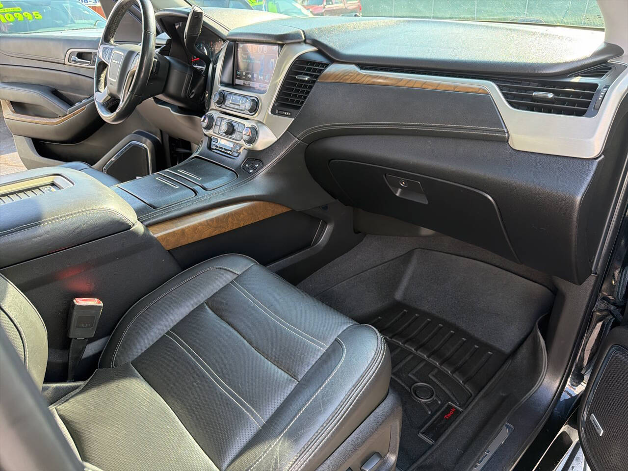 Black 2019 GMC Yukon Denali 4x4 Denali 4dr SUV 14