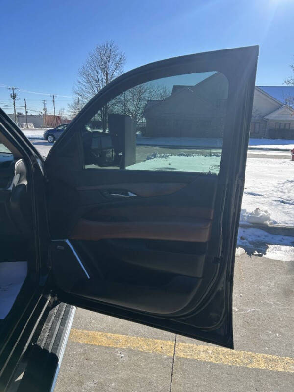 2019 Cadillac Escalade ESV Premium Luxury