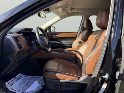 2023 Nissan Pathfinder Platinum