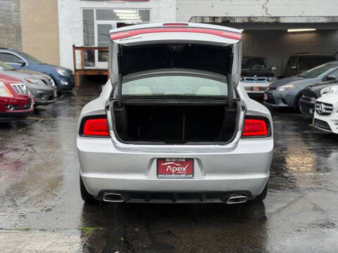 2012 Dodge Charger SE