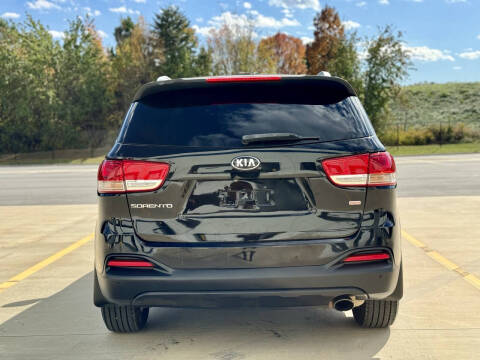 2016 Kia Sorento LX
