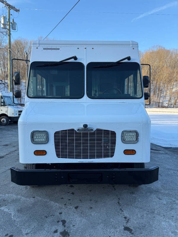 2021 Freightliner MT45 Chassis