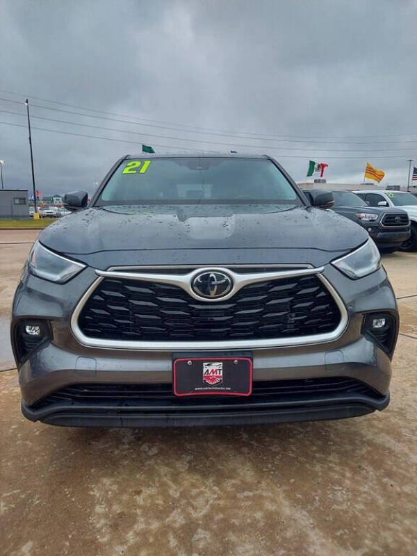 2021 Toyota Highlander LE