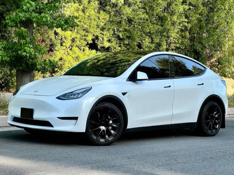 2023 Tesla Model Y Long Range